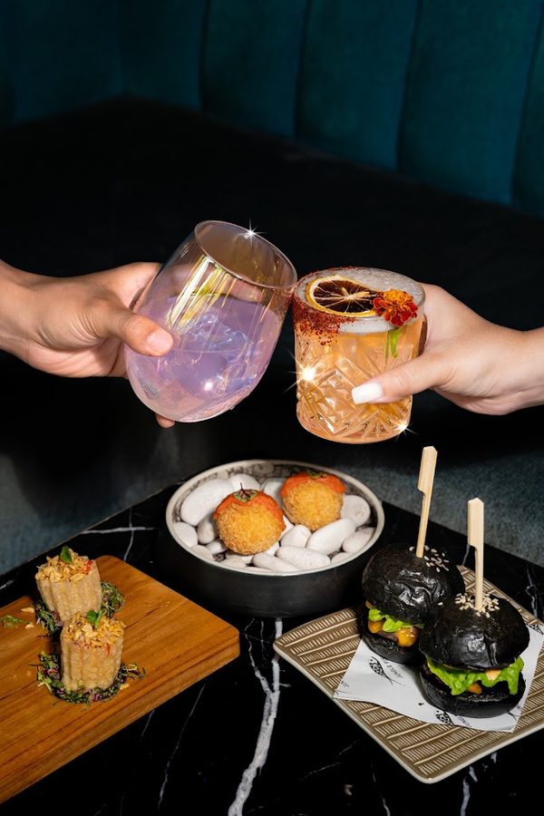 Blind Pig Cocktails & Lounge Bar
