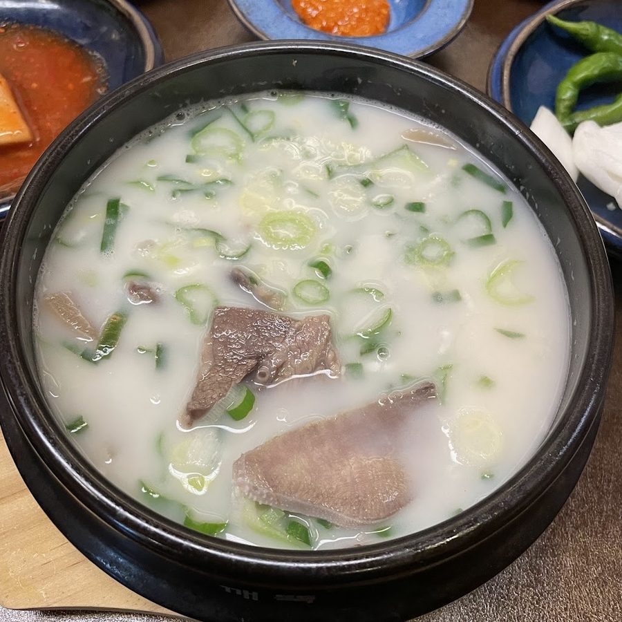 차차웅곰탕 본점
