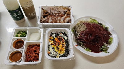 The Tastiest Jokbal Bossam Yeokchon Branch