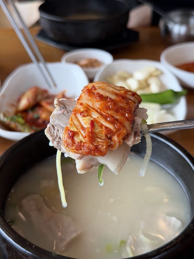 Sorisori Black Garlic Dwaeji Gukbap
