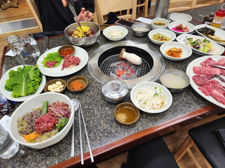 Jeju Chuksan Nonghyup Hanwoo Plaza Ara Branch