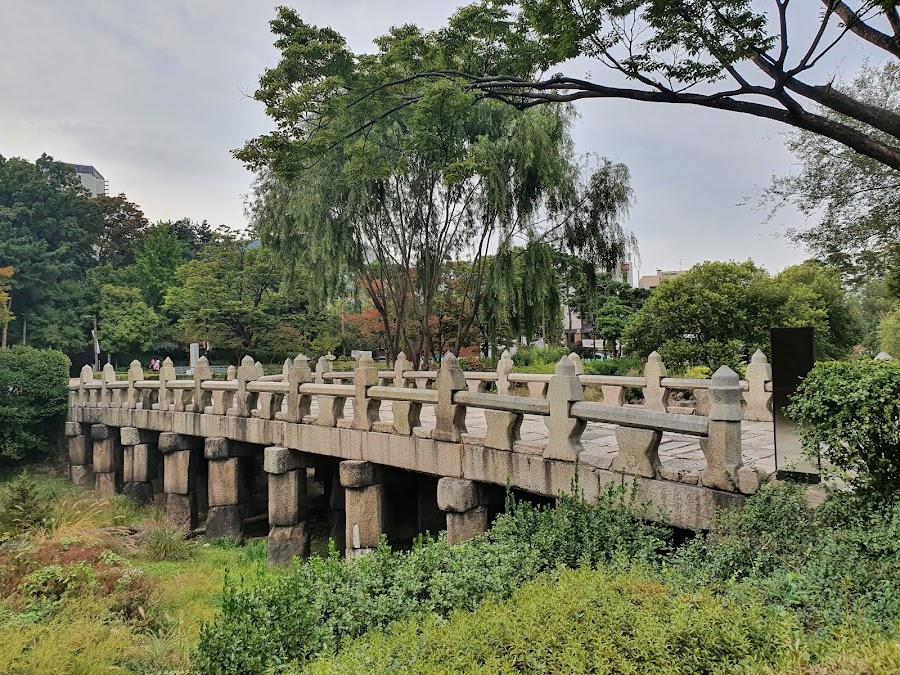 Jangchungdan Park