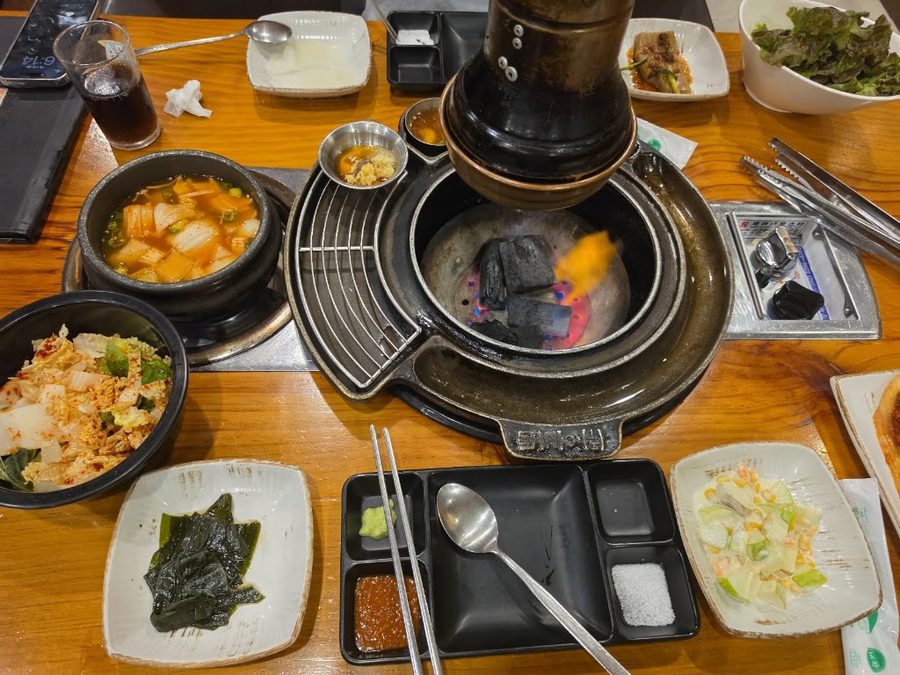 濟州土豬板蠶室薔薇店