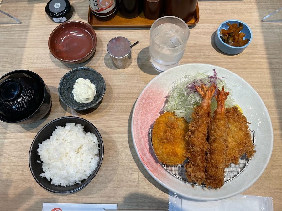 Tonkatsu Inaba Wako in Tenjinbashi-suji shopping street
