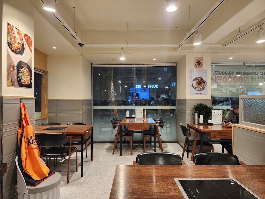 Hansari Gamjatang & Ppyeo Gui Dangsan Branch