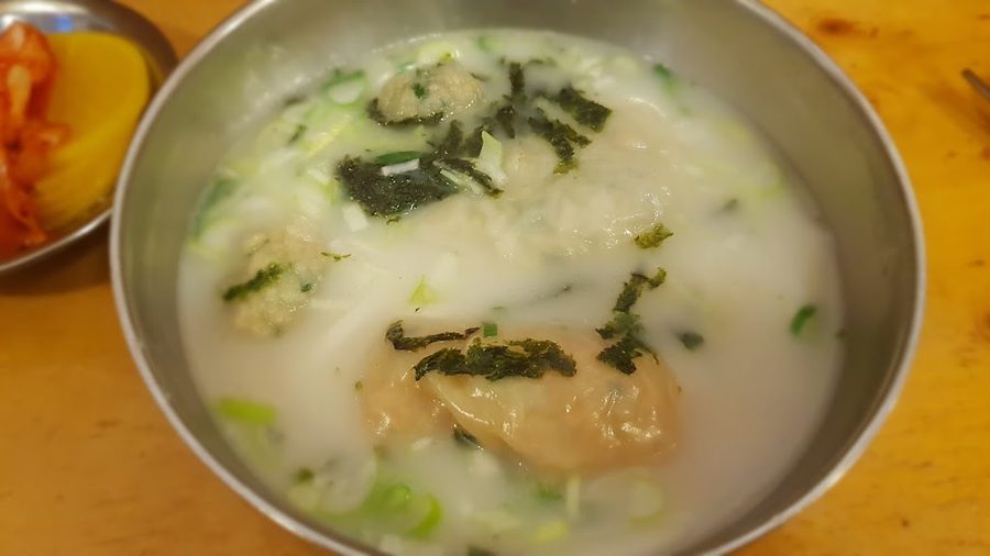 Bukchon Son Mandu Sillim