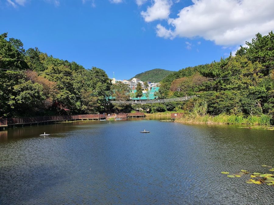 Theme Lake Park (Gudeok Reservoir)