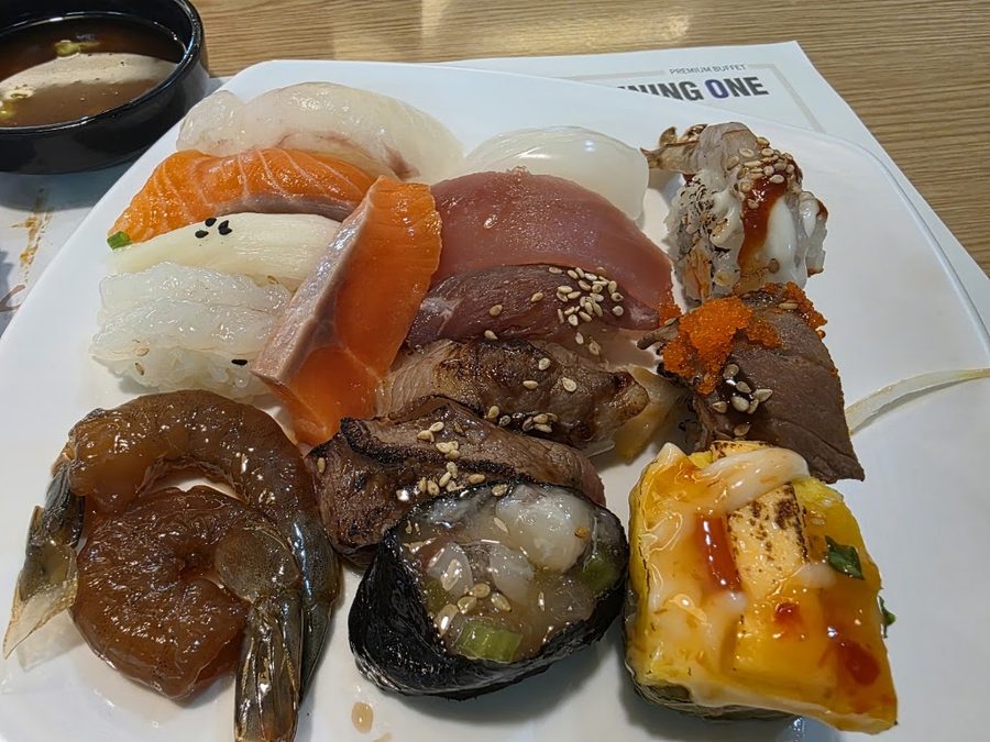 QooQoo Sushi, Roll and Salad Bar
