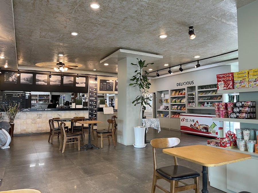 Gubongsan Cafe Convenience Store