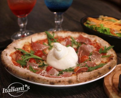 Italiani's Pizza Han Thuyen