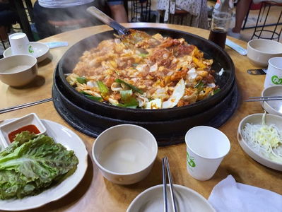 Sangol Dakgalbi