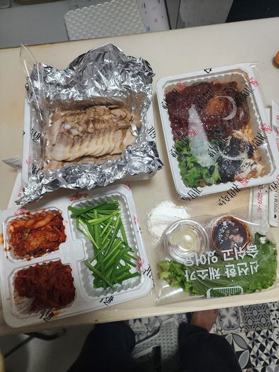 귀한족발 사가정점