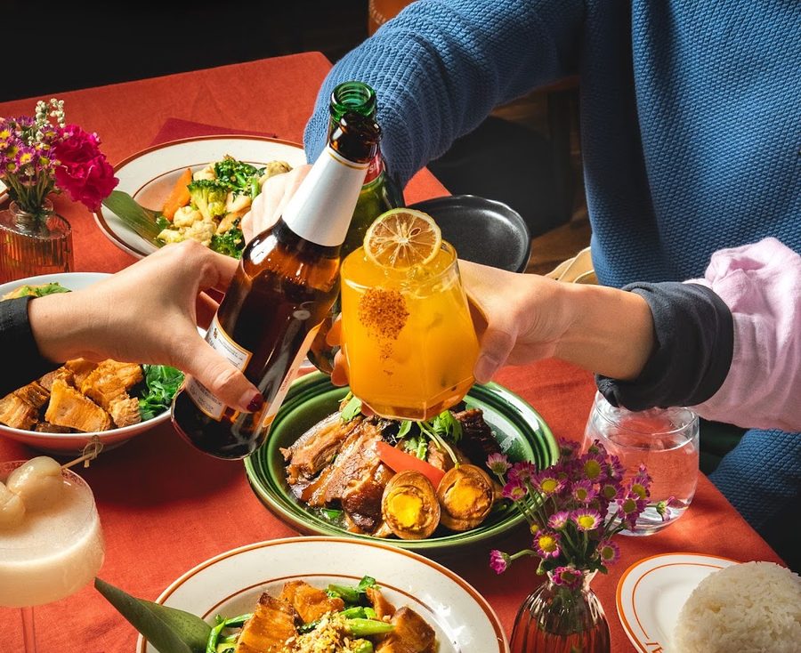 the AM-THAI Williamsburg