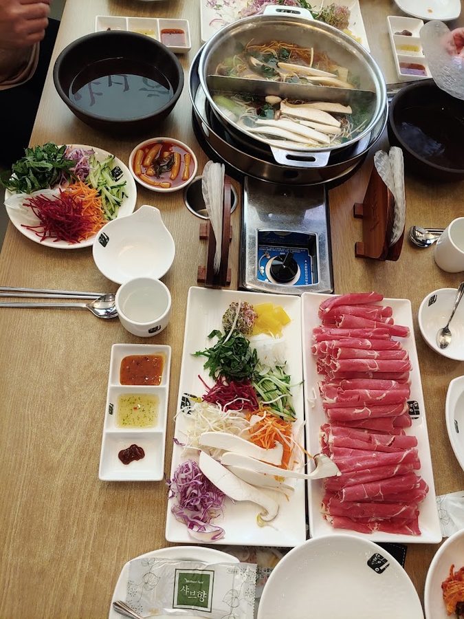 Jeonggane Yangpyeong Haejangguk Ajoong Branch