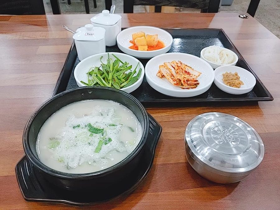 Gimhae Dwaeji Gukbap