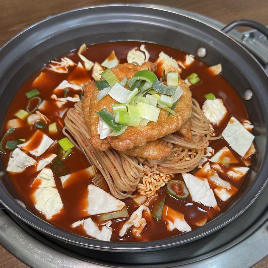 Junghwadong Yetnal Halmeoni Bunsik