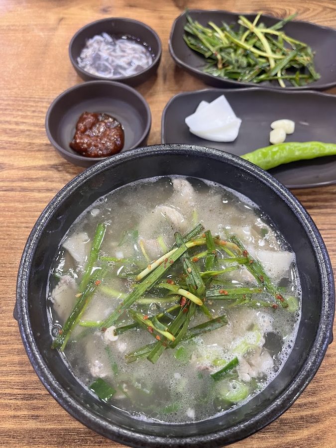 Choryang Dwaeji Gukbap