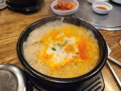 釜山阿珠媽湯飯 新論峴站店