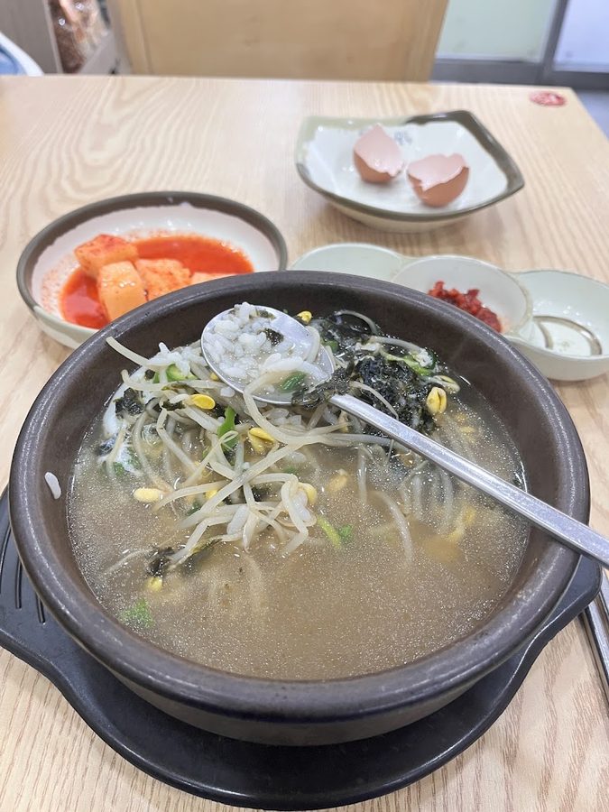 Jeonju 24si Cham Pyeonhan Kongnamul Gukbap