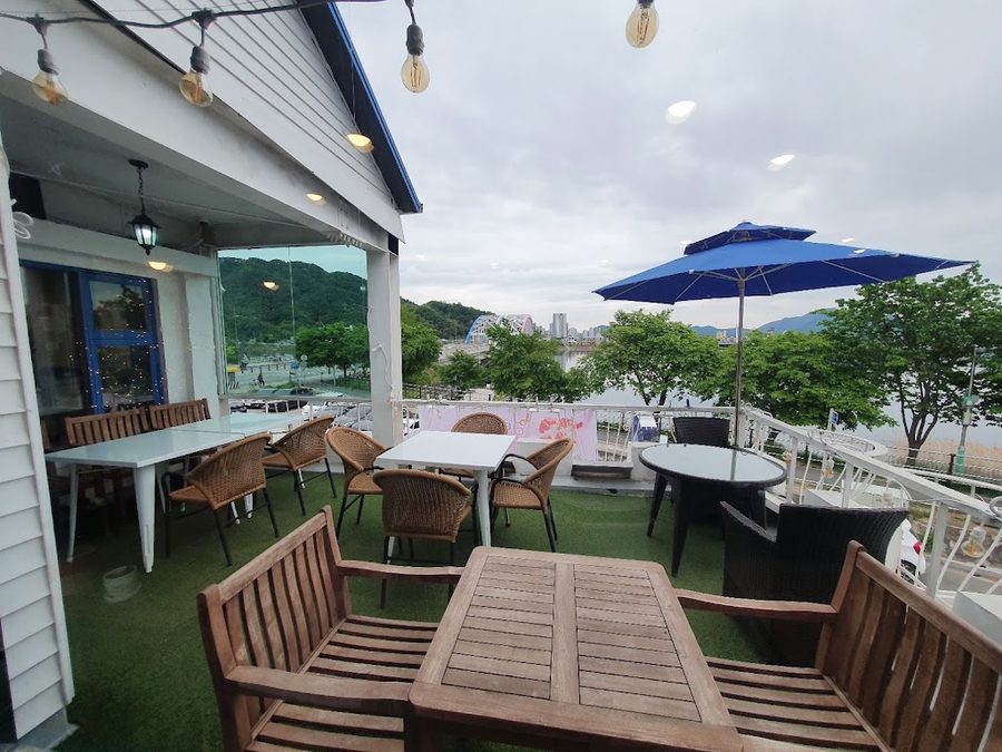 Rouge Cafe Third Space
