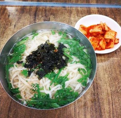 Daeyeon Son Kalguksu