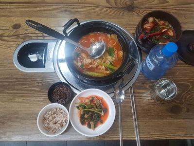 Seokbawi Kalguksu