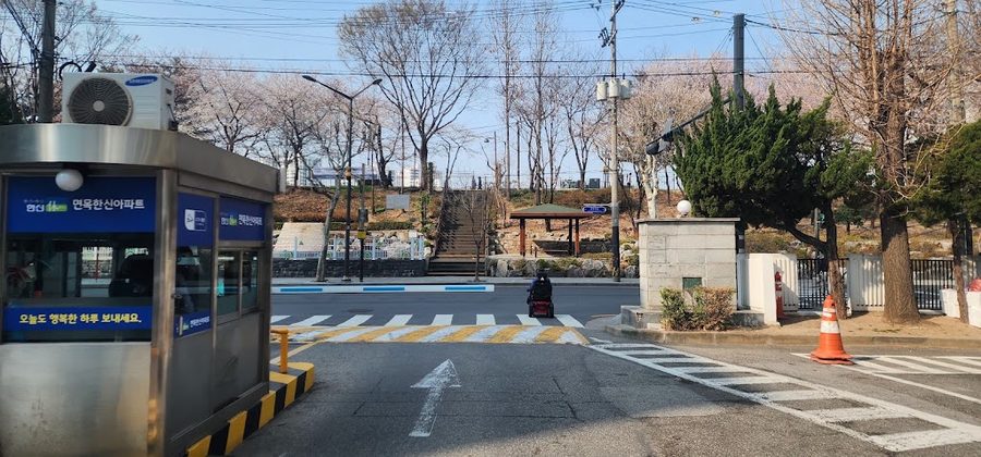 Myeonmok Hanshin Apartment