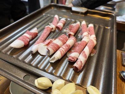 Guknaesan Saeng Ogyeopsal Kimchi Jjigae Joeun Jipbap
