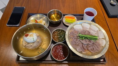聖山屋 Starfield 明知店
