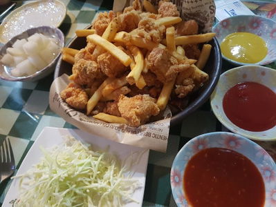 Fried Chicken Cham Jalhaneun Jip Junggye-dong
