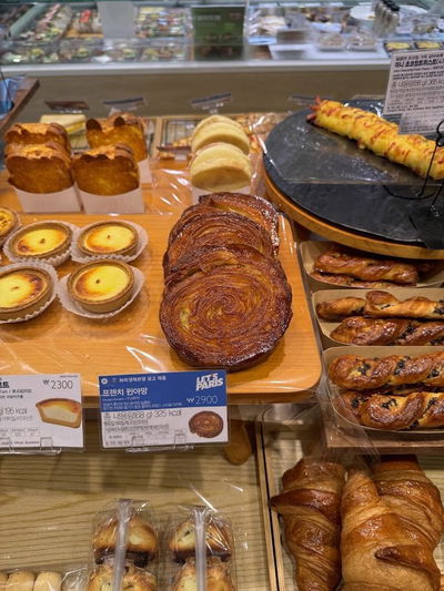 Paris Baguette Cafe