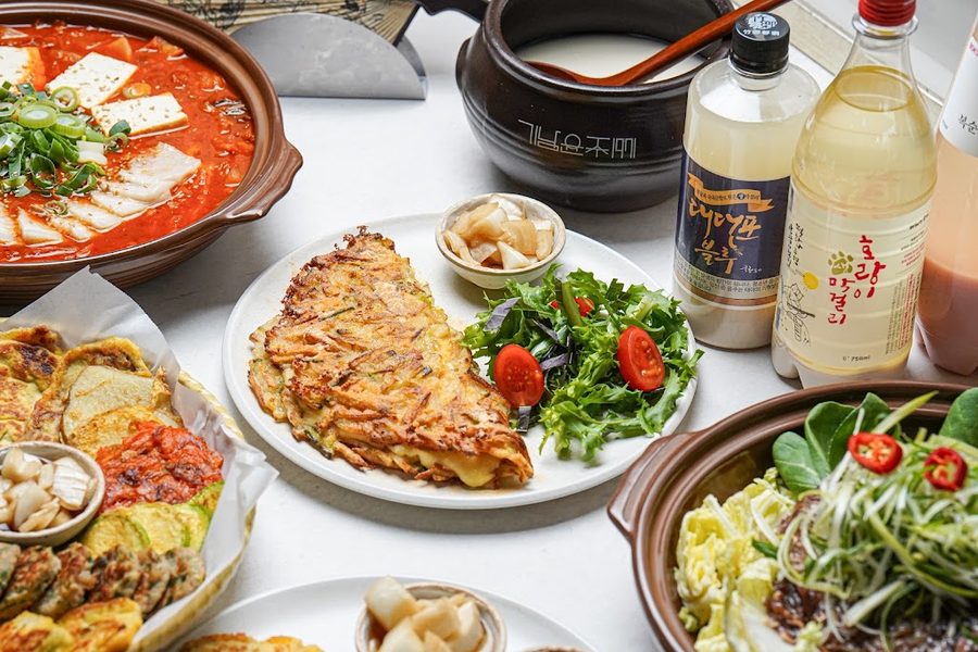 Ginam Yun Jumak Makgeolli