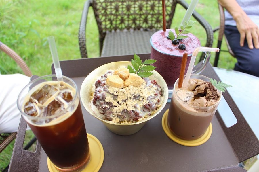 Brown Picnic