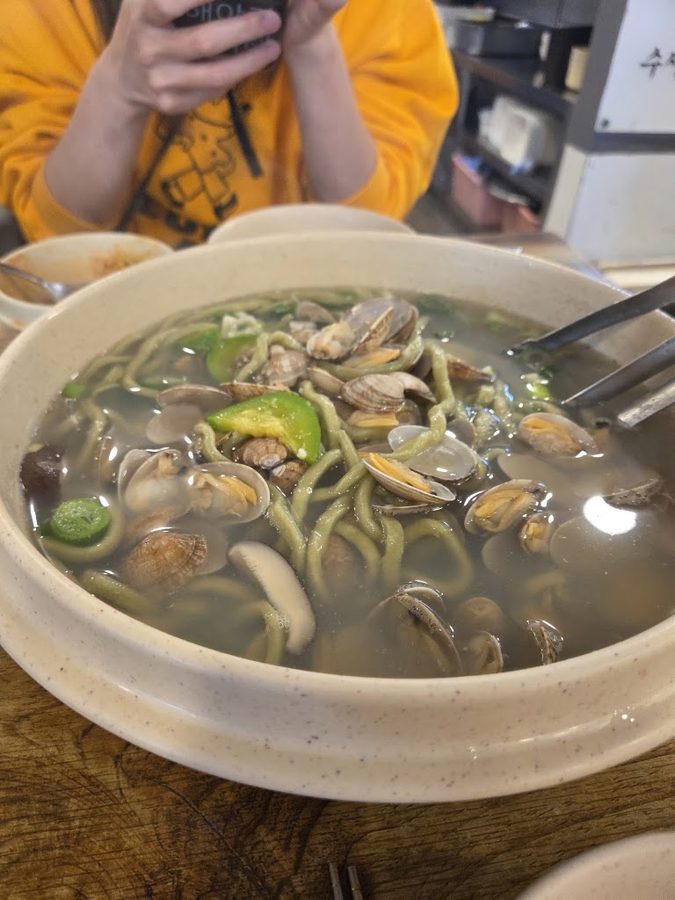 Masinneun Noodle Soup