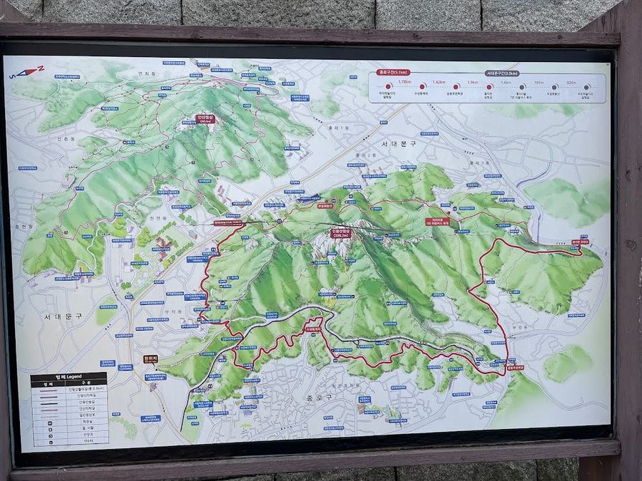 Inwangsan (Hanyangdoseong Fortress) Walking Trail Entrance