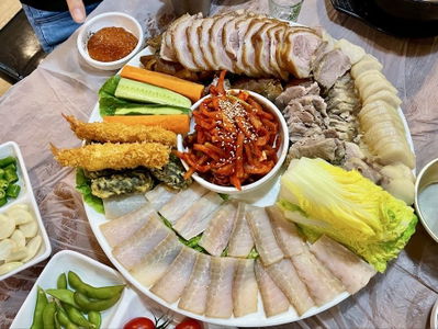 金家菜包肉豬腳