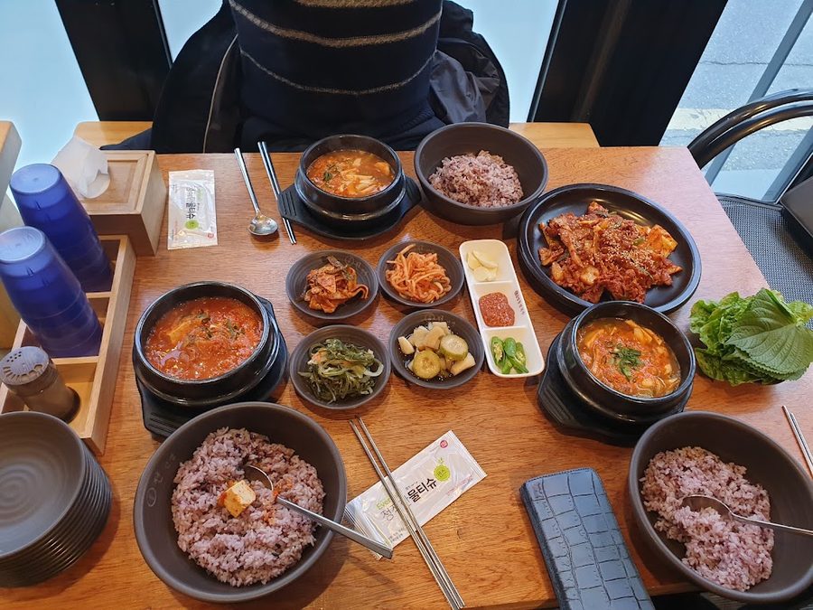 Gyodong Jeonseonsaeng Cheonho Station Branch