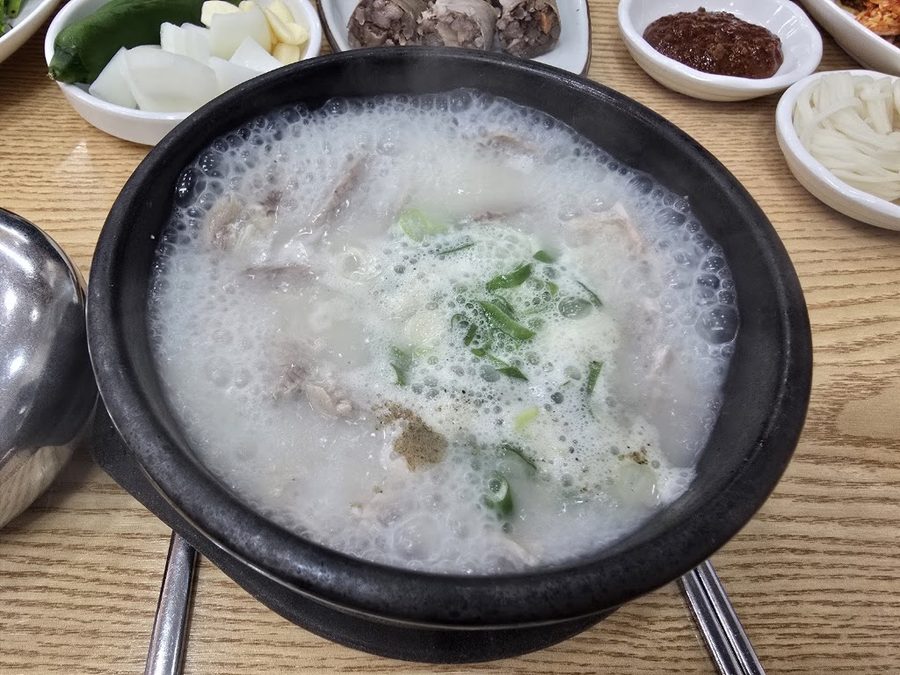 Sura Gukbap Busan National University Branch