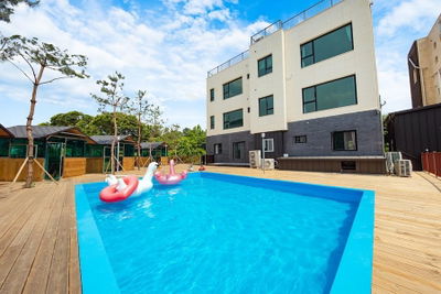 リバーノース プールヴィラ