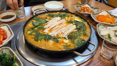 논두렁황소곱창 방이본점