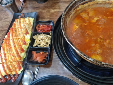 Kimchi Manseon Saeng Kimchi Jjigaejip Dongdaepildong Branch