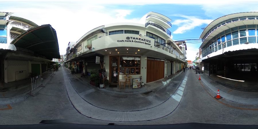 TAKEaZIZZ Cafe