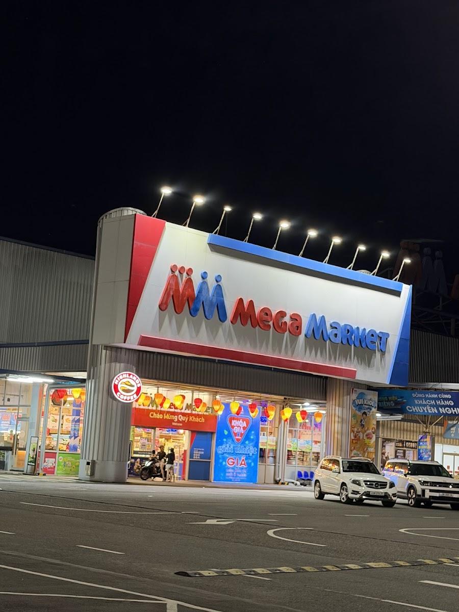 Mega Mart