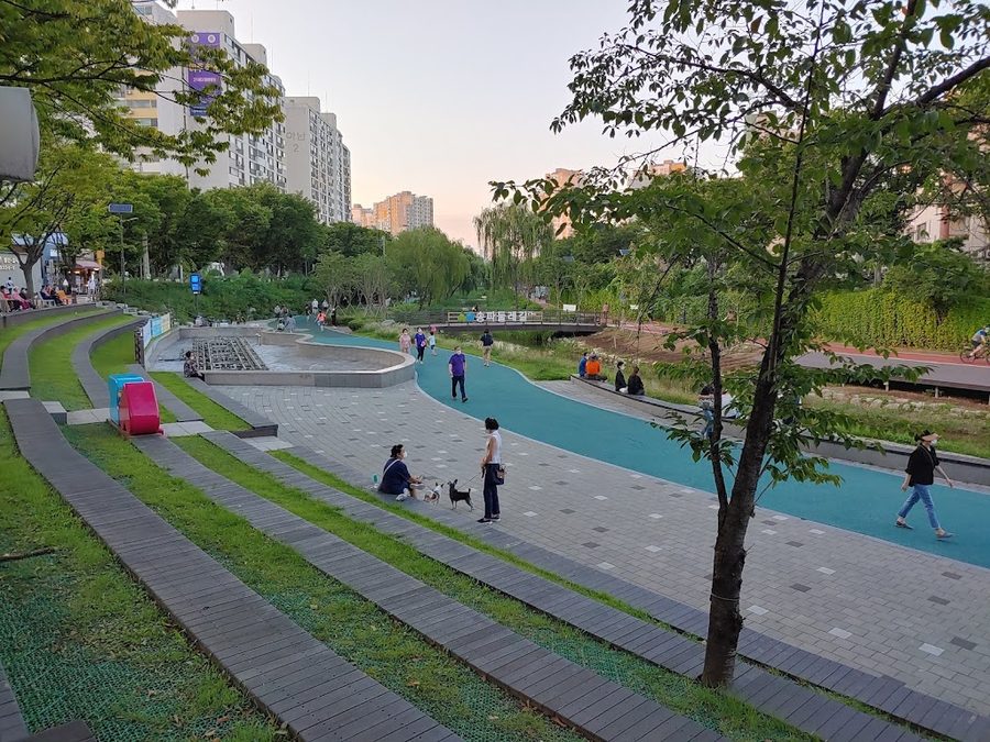 Seongnaecheon Stream
