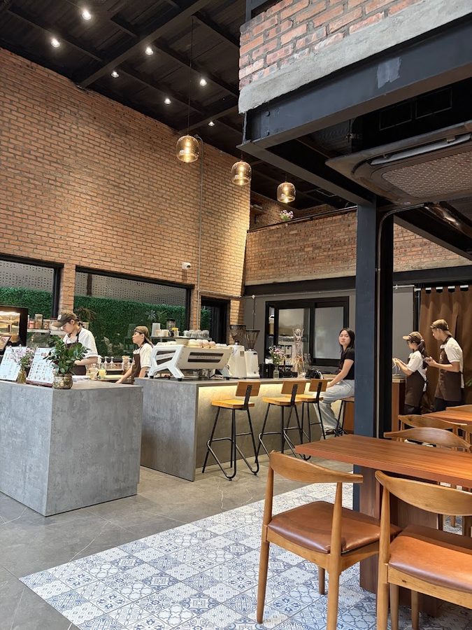 Bare & Bloom | Coffee - Brunch - Bakery