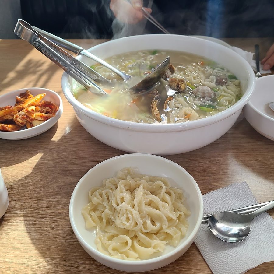 Eommasom Kalguksu