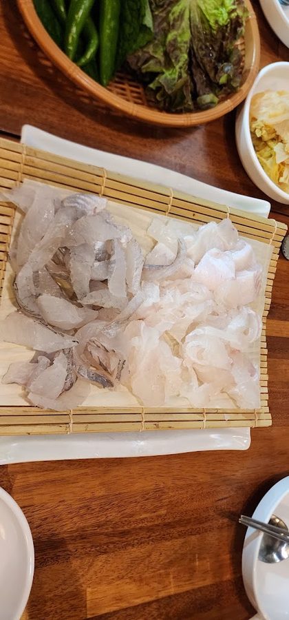 회먹고초밥먹고