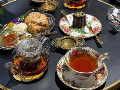 THE TEA CADDY 더 티 캐디