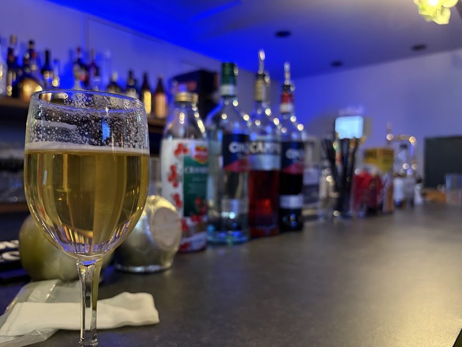 THE BAR FLAG