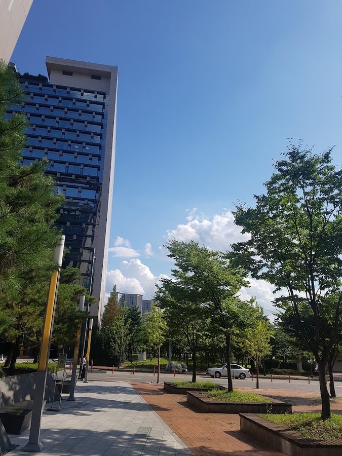 U Space Building 1B